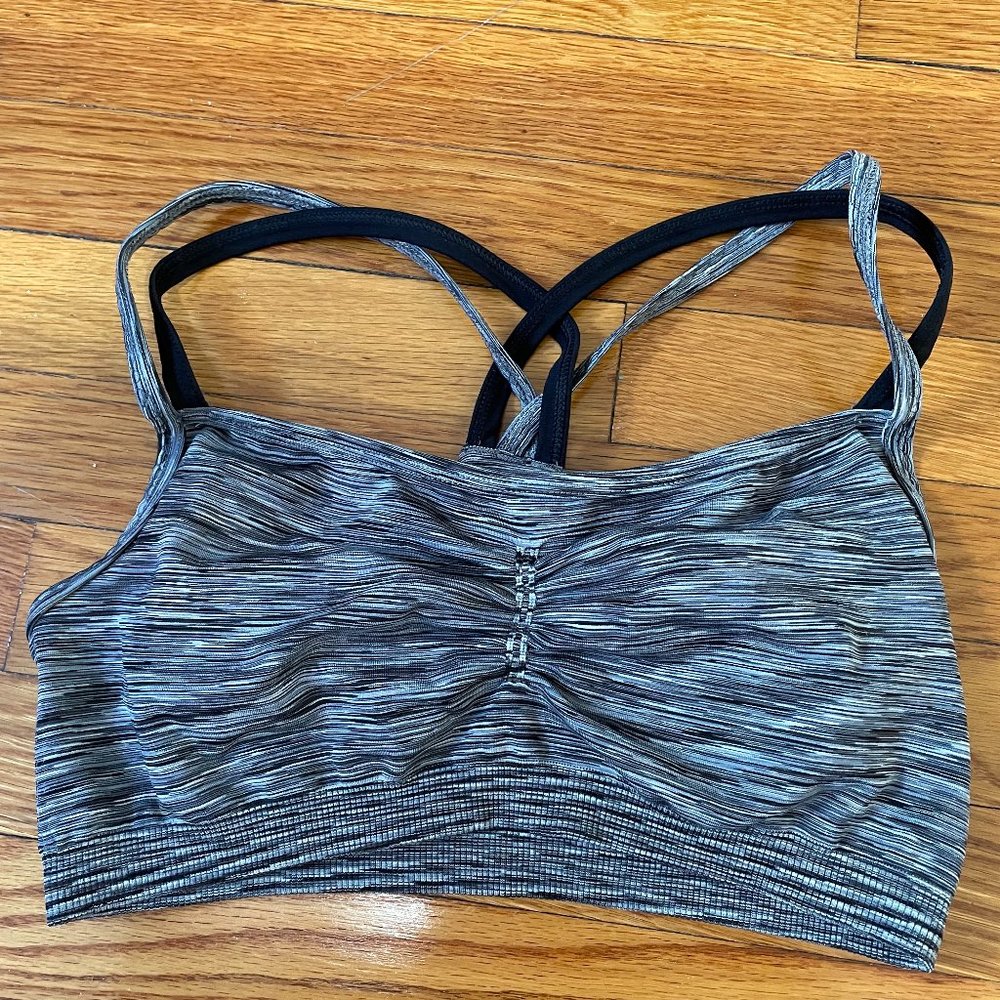 Athleta sports bra XL, black and grey striped